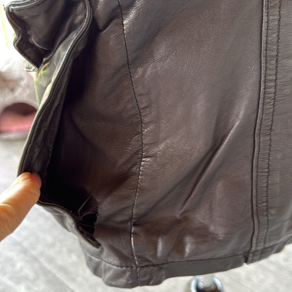 Gap Edition | Leather Jacket - Picture 12 of 13